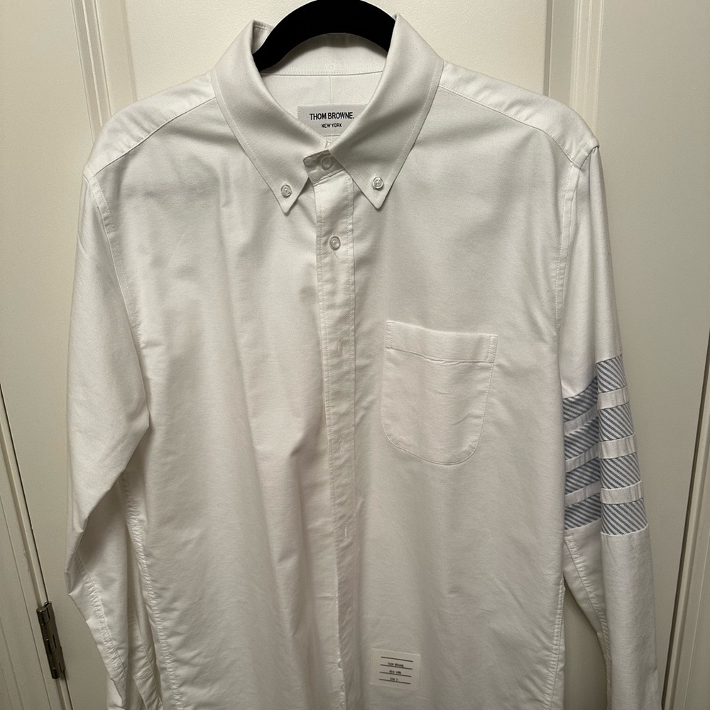 Thom Browne 4-band shirt. Size 2 which is equivalent to a M.